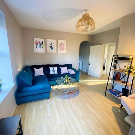 City Centre Riverside Apartment Винчестер Экстерьер фото