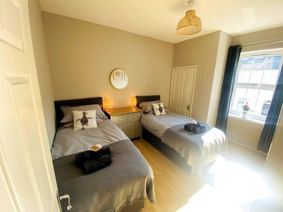 City Centre Riverside Apartment Винчестер Экстерьер фото